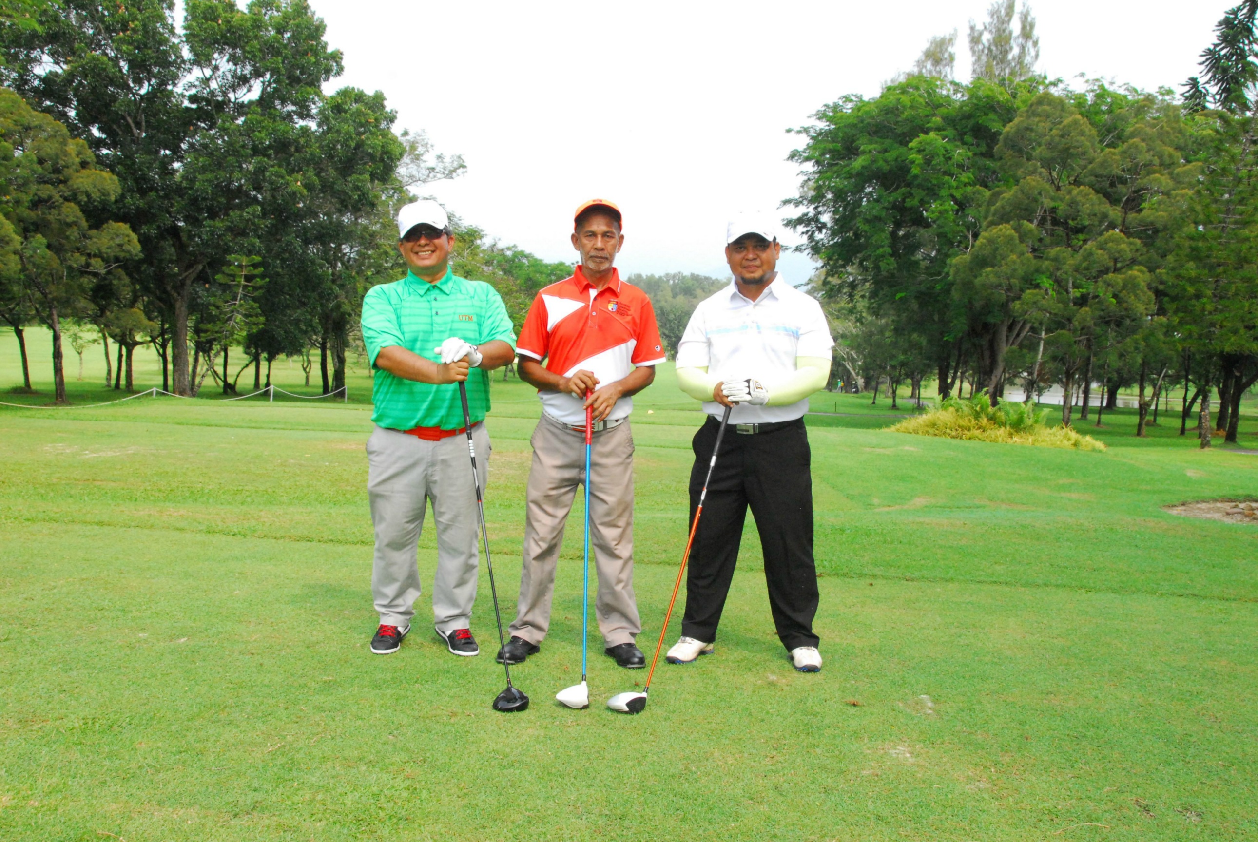 PRO15 157 GOLF DSC 0406.JPG